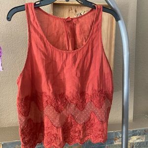 Melrose and Market Sleeveless Rust Colored Blouse.